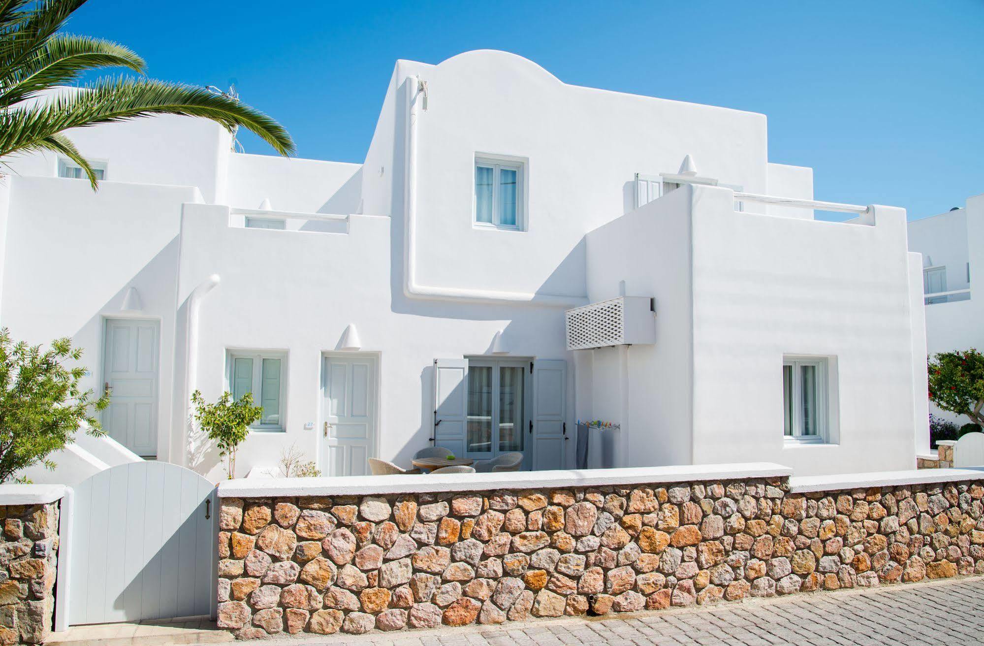 Aparthotel Makris
